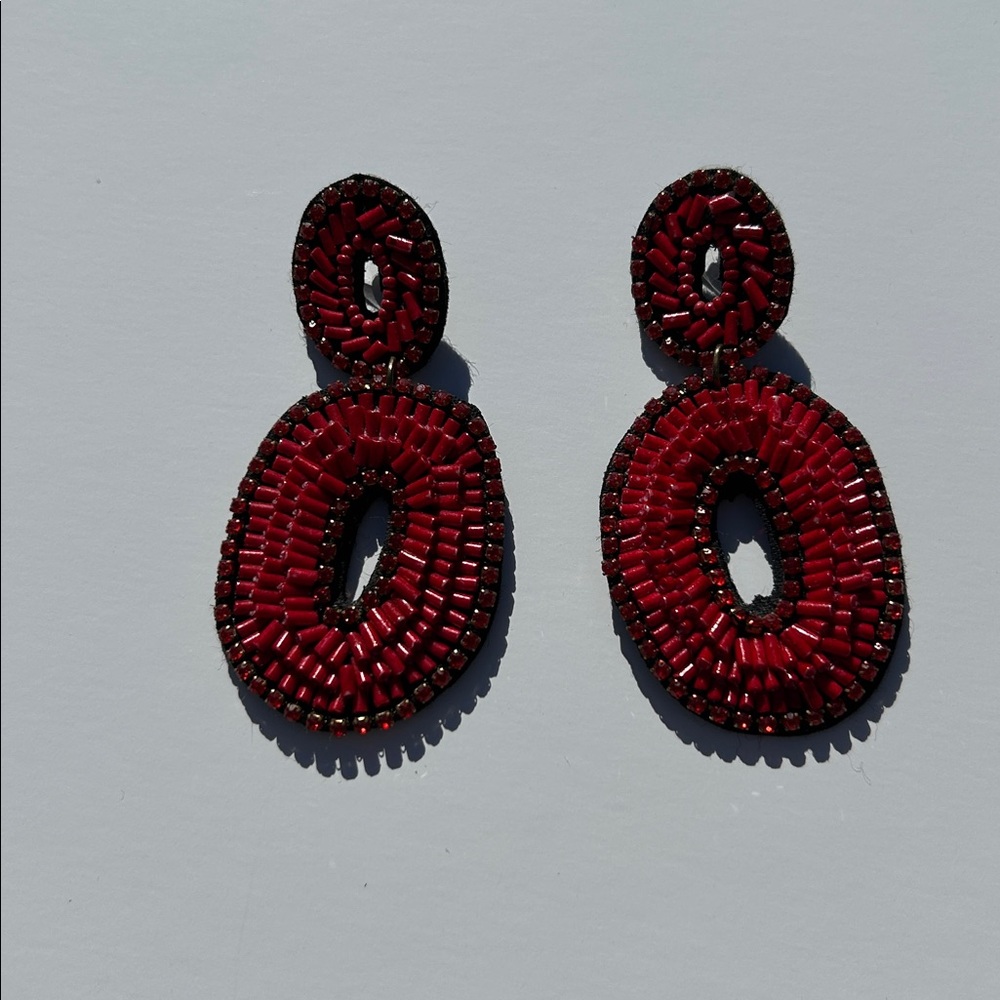 Elegant Red Beaded Earrings - Picture 10 of 11